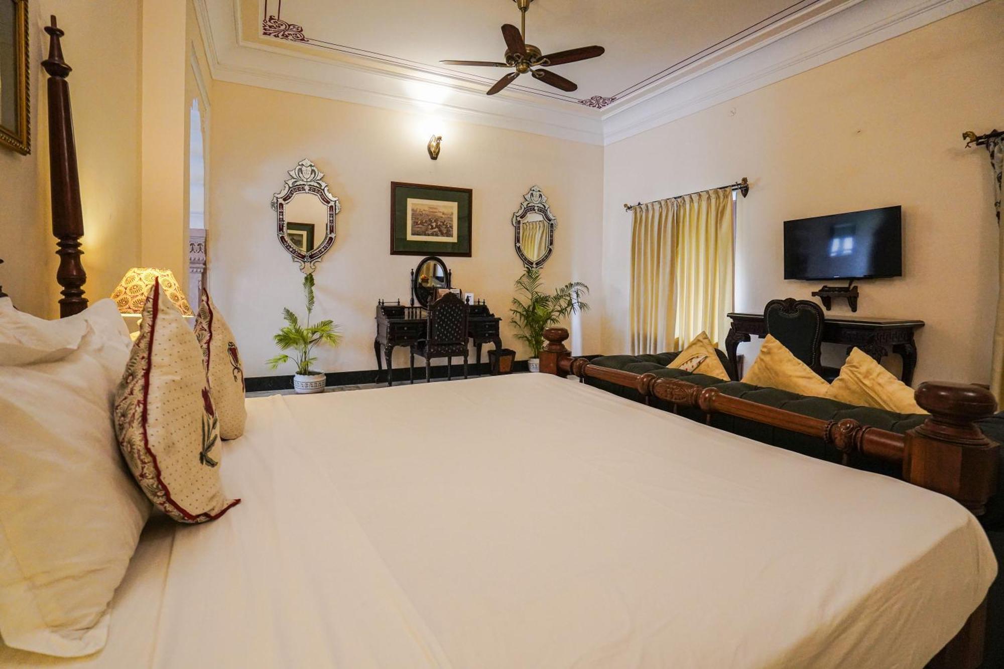 Khas Bagh Hotell Jaipur Exteriör bild